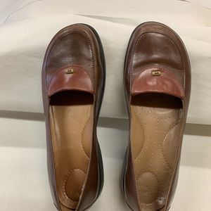 Brown Dansko Skid-Free Work Shoes Size 9